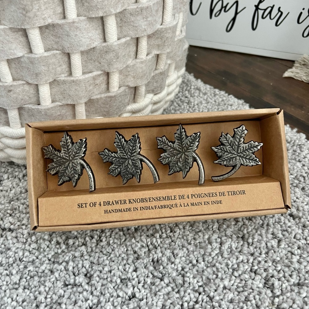 Set of 4 - Metal Drawer Cabinet Knobs Leaf Design NEW IN BOX